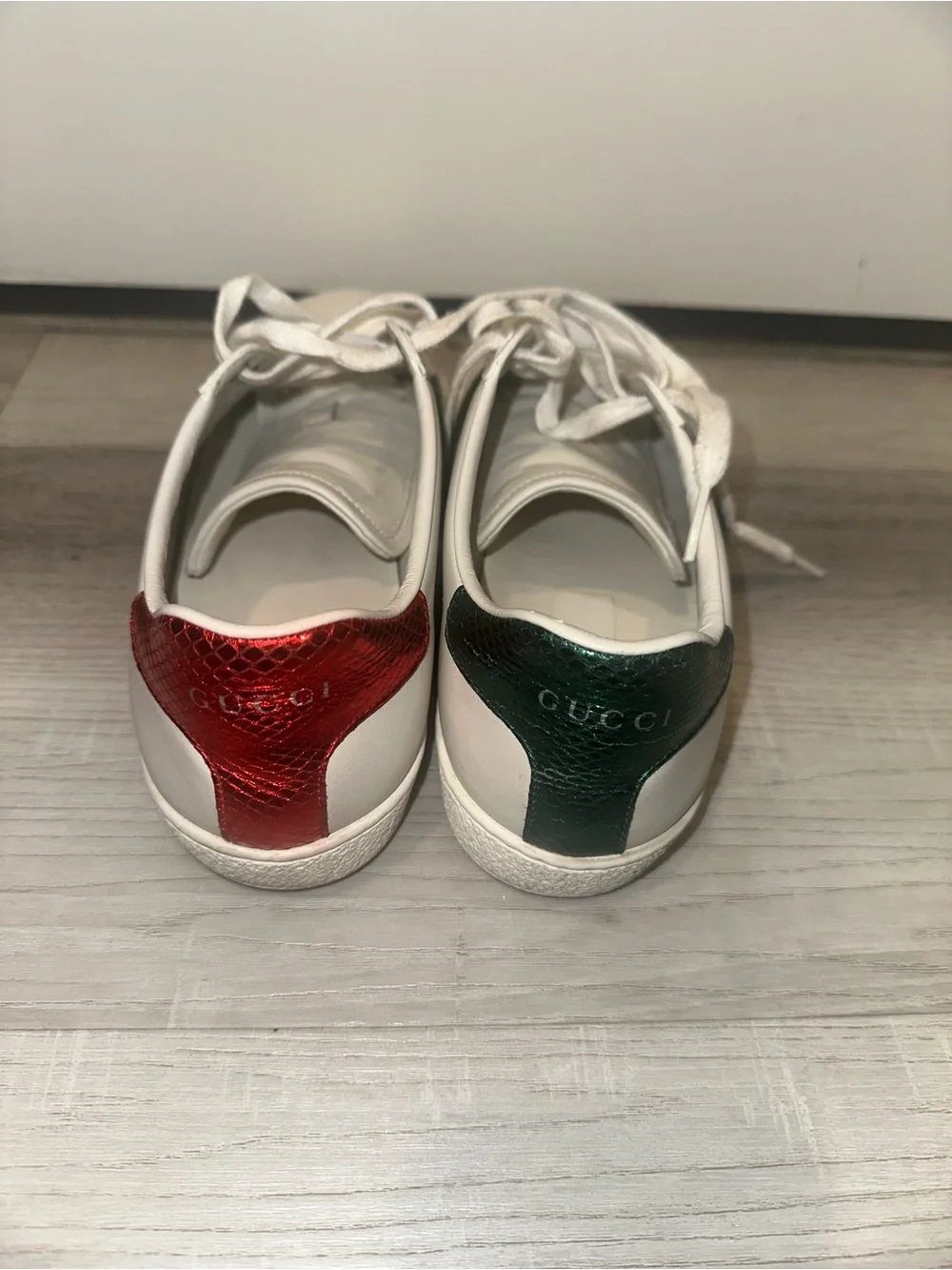 Gucci classic white